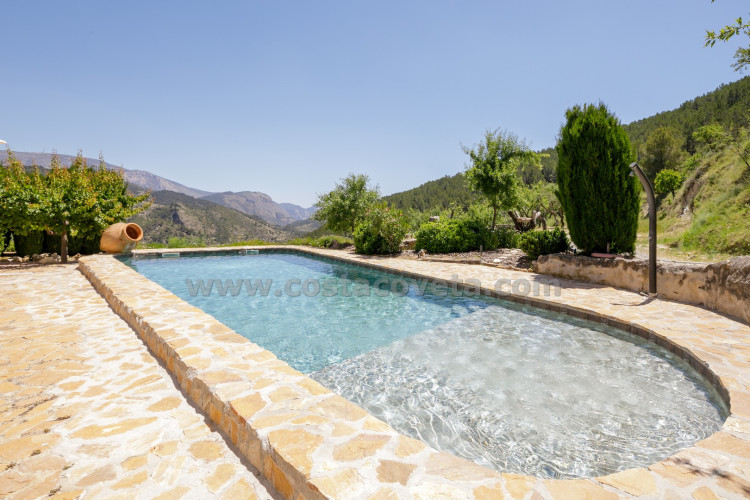 Exclusive luxury castle with extensive private grounds and breathtaking panoramic views