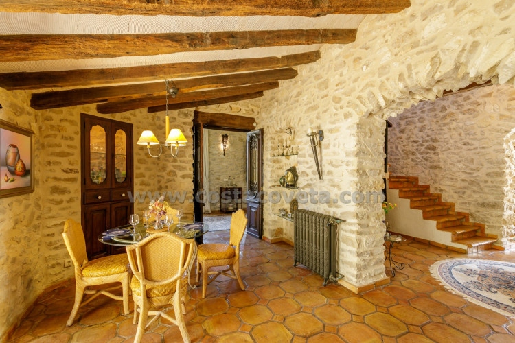 Exclusive luxury castle with extensive private grounds and breathtaking panoramic views