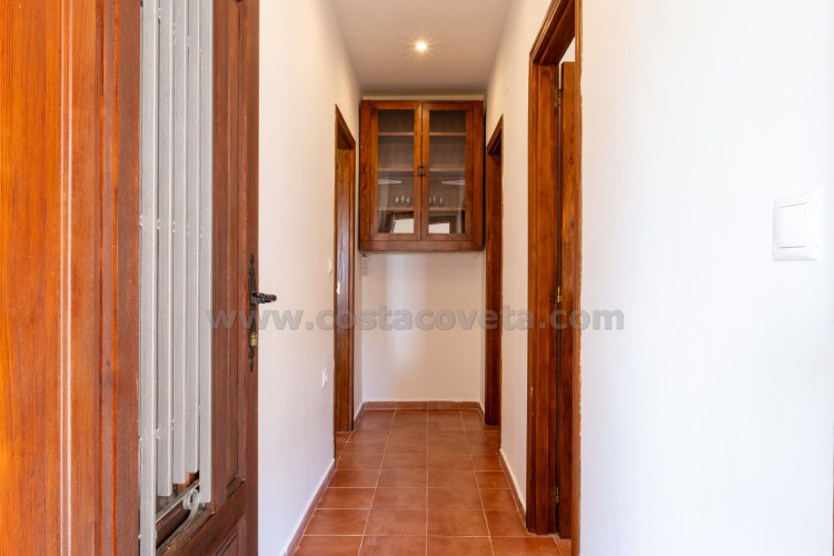 Chalet independiente en Relleu con vistas al mar y a la montaña