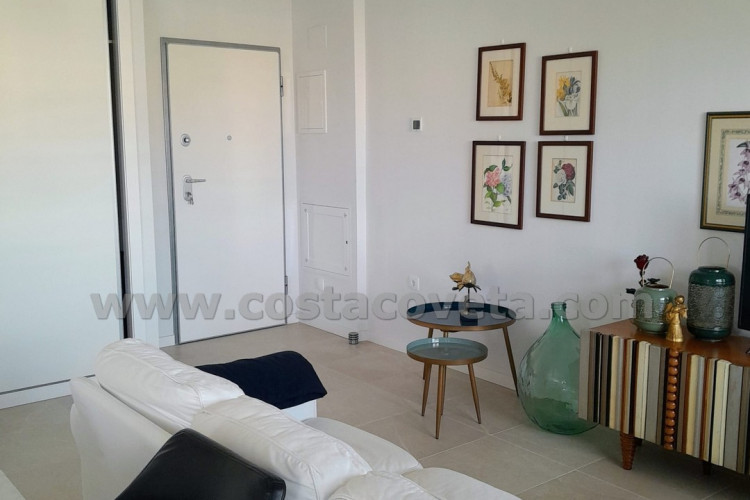 Spectacular modern apartment, with sea views from bedrooms.