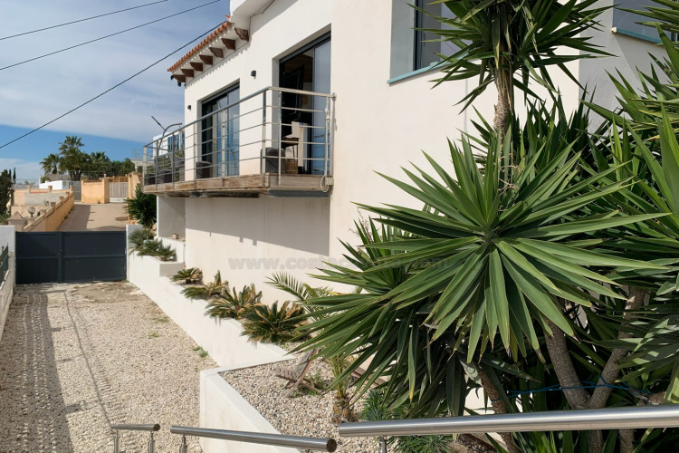 Renovated villa with the best panoramic ocean views