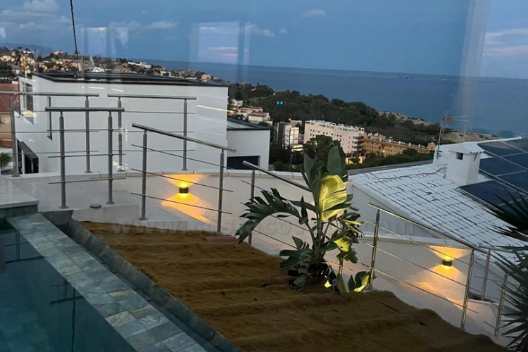 Renovated villa with the best panoramic ocean views