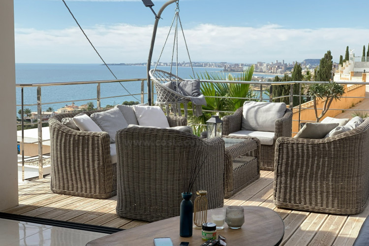 Renovated villa with the best panoramic ocean views