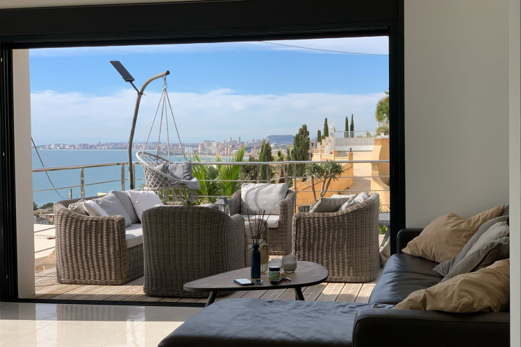 Renovated villa with the best panoramic ocean views