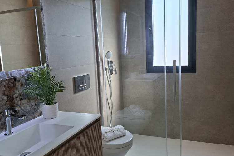 Amplia villa con vistas al Montgó, a un paso del mar y del centro de Denia