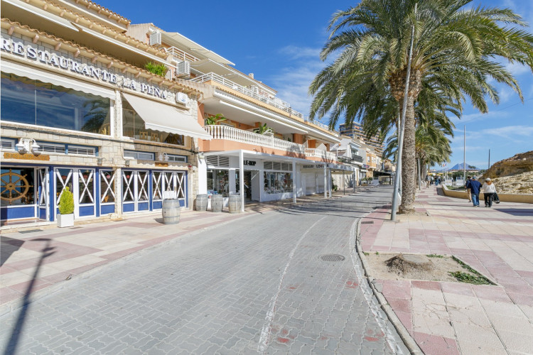 Charming apartment on the seafront promenade in El Campello