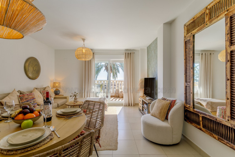 Charming apartment on the seafront promenade in El Campello