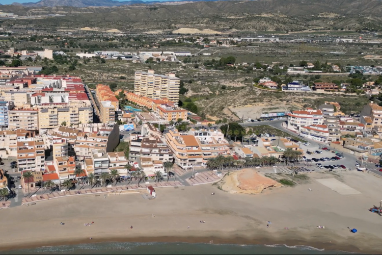 Charming apartment on the seafront promenade in El Campello