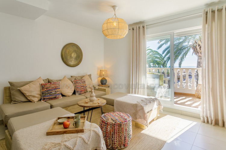 Charming apartment on the seafront promenade in El Campello