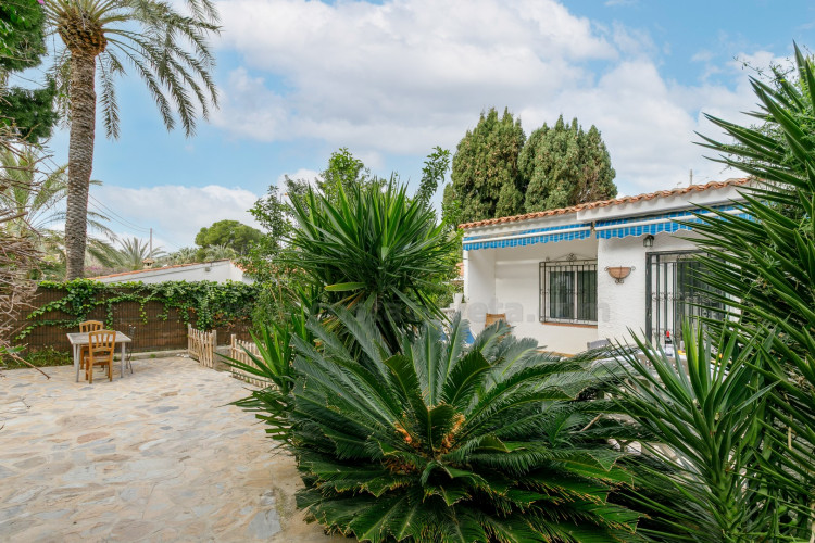 Charming house near Cala Piteres – Coveta Fumá