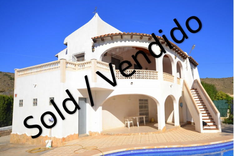 El Campello, Welcoming property in Ibiza style with pool at el Campello,  Venta Lanuza