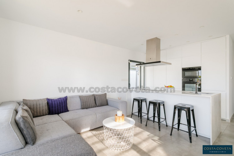 Cozy villa with sea views in Coveta Fumá