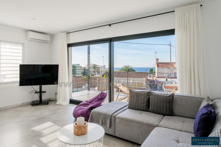 Cozy villa with sea views in Coveta Fumá