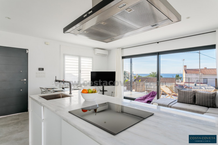 Cozy villa with sea views in Coveta Fumá