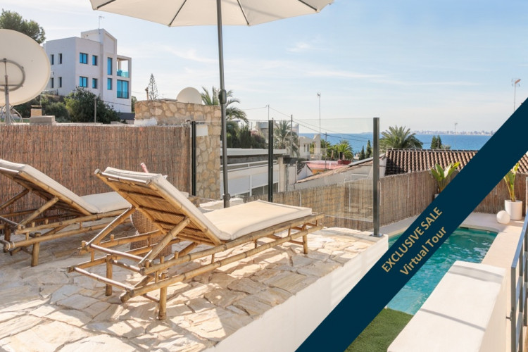 El Campello, Cozy villa with sea views in Coveta Fumá