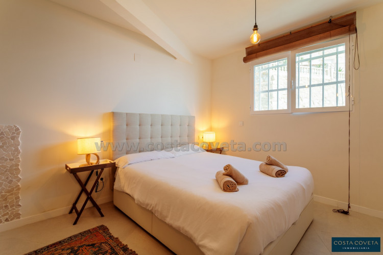 Fantastic beachfront house in Coveta Fumá, El campello.