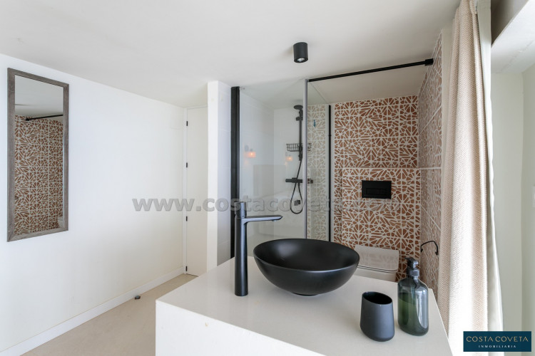 Fantastic beachfront house in Coveta Fumá, El campello.