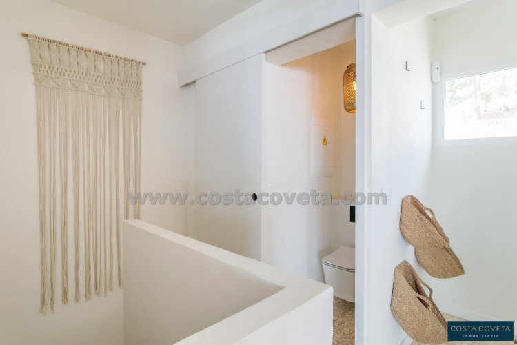 Fantastic beachfront house in Coveta Fumá, El campello.