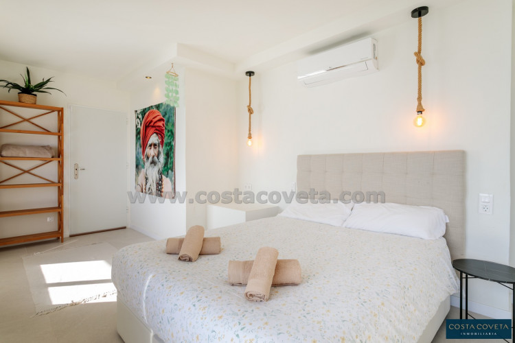 Fantastic beachfront house in Coveta Fumá, El campello.