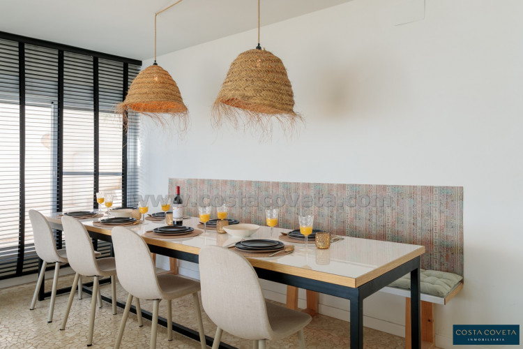 Fantastic beachfront house in Coveta Fumá, El campello.