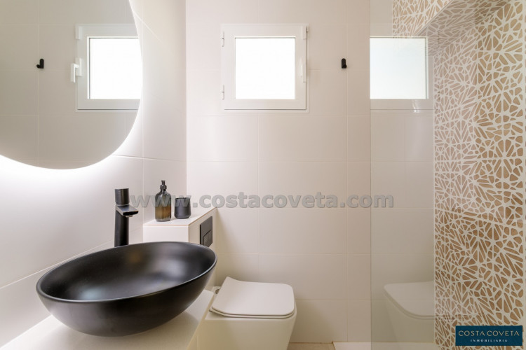 Fantastic beachfront house in Coveta Fumá, El campello.