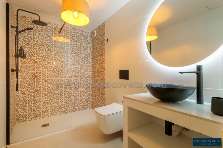 Fantastic beachfront house in Coveta Fumá, El campello.