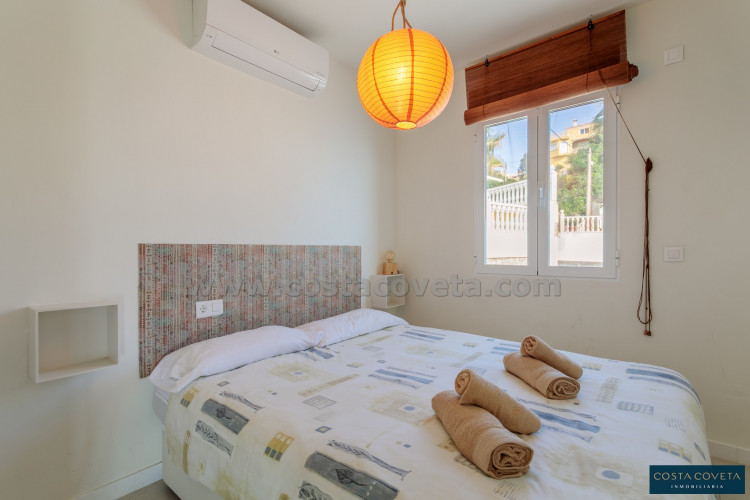 Fantastic beachfront house in Coveta Fumá, El campello.