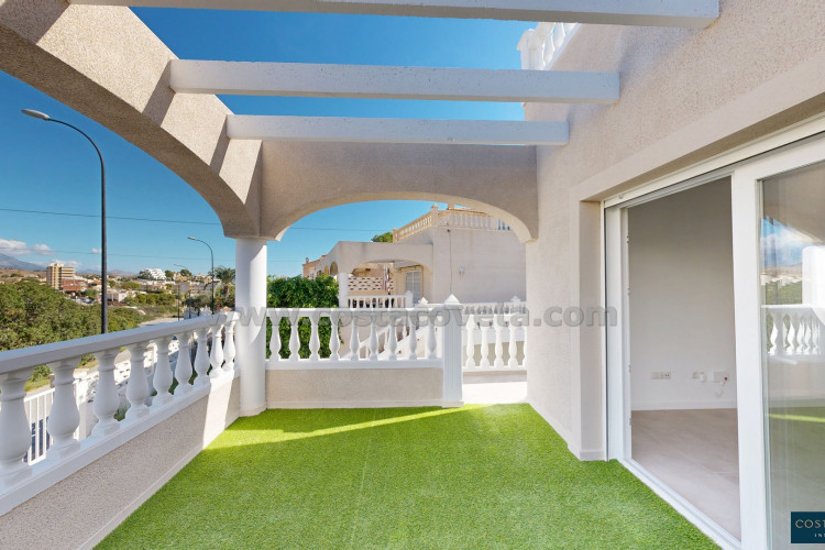 Renovated, modern villa just a few minutes from the sea in El Campello