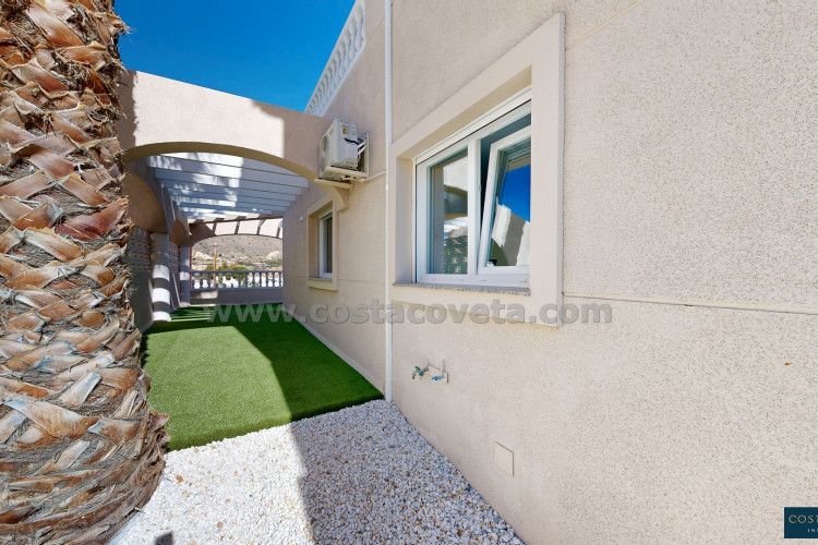 Renovated, modern villa just a few minutes from the sea in El Campello