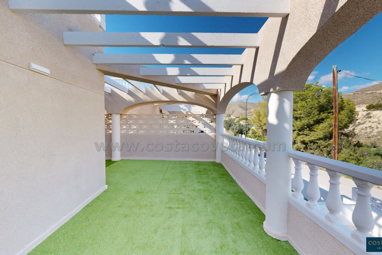 Renovated, modern villa just a few minutes from the sea in El Campello