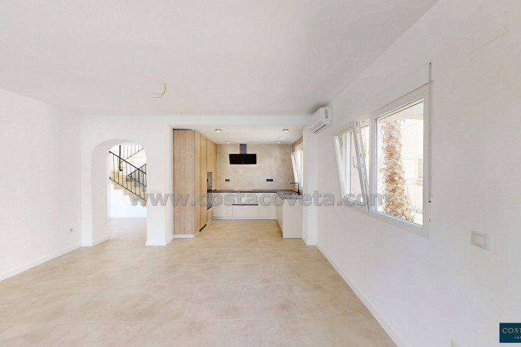 Renovated, modern villa just a few minutes from the sea in El Campello