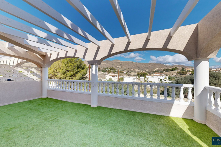 Renovated, modern villa just a few minutes from the sea in El Campello