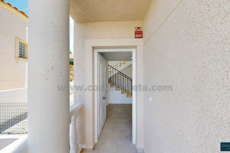 Renovated, modern villa just a few minutes from the sea in El Campello