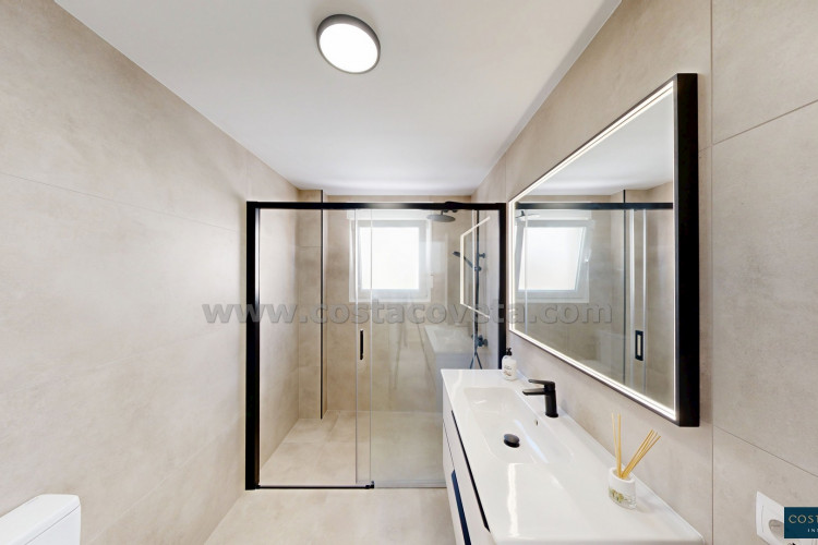 Renovated, modern villa just a few minutes from the sea in El Campello