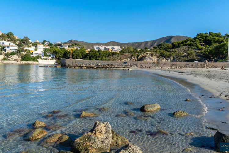 Exclusive beachfront apartment in Covespan – Coveta Fumá