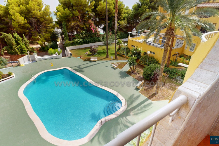 Exclusive beachfront apartment in Covespan – Coveta Fumá