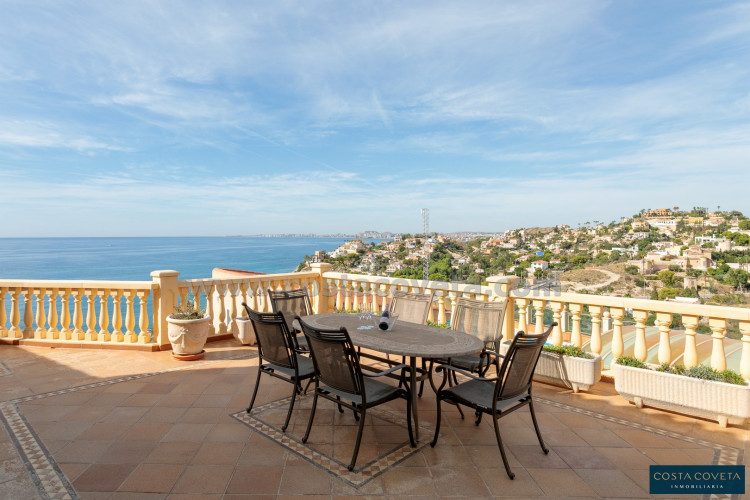 Exclusivo chalet con espectaculares vistas al mar en Coveta Fumá