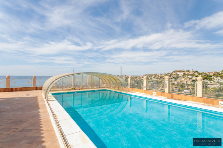 Exclusivo chalet con espectaculares vistas al mar en Coveta Fumá
