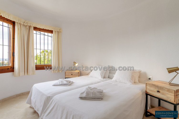 Cozy detached villa in Coveta Fumá with beautiful sea views