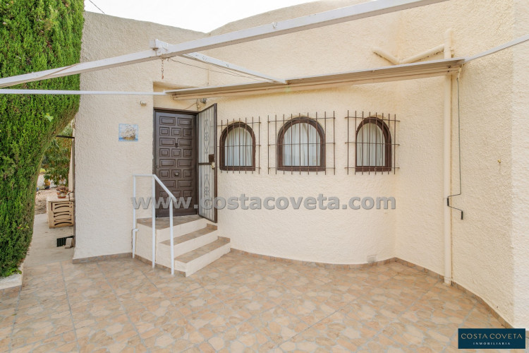 Cozy detached villa in Coveta Fumá with beautiful sea views