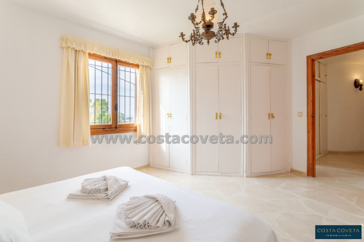 Cozy detached villa in Coveta Fumá with beautiful sea views