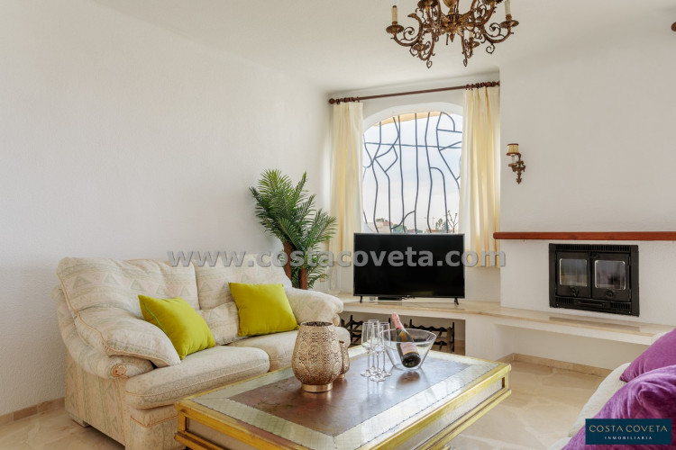 Cozy detached villa in Coveta Fumá with beautiful sea views