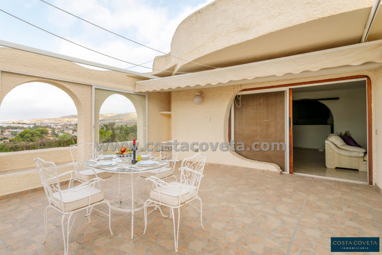 Cozy detached villa in Coveta Fumá with beautiful sea views