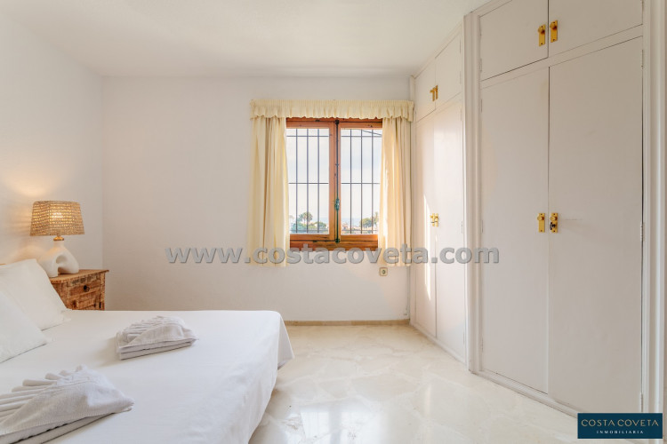 Cozy detached villa in Coveta Fumá with beautiful sea views