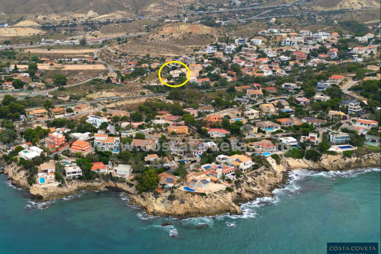 Cozy detached villa in Coveta Fumá with beautiful sea views