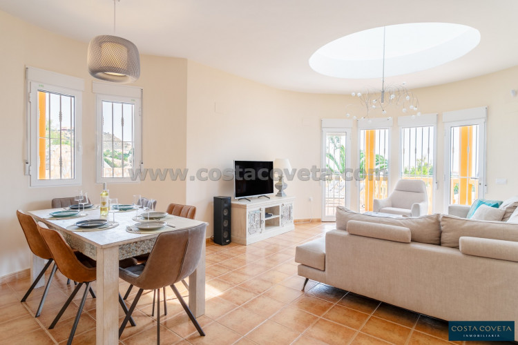 Exclusive and beautiful house with sea views and charming decoration