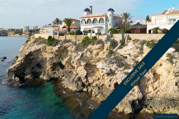 El Campello, Exclusive Seafront Property – A Mediterranean Dream House