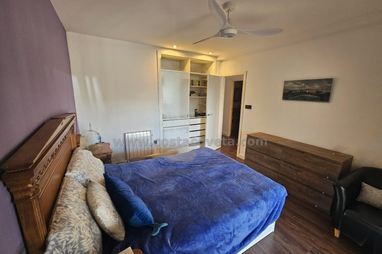 Chalet recently renovated with sea views