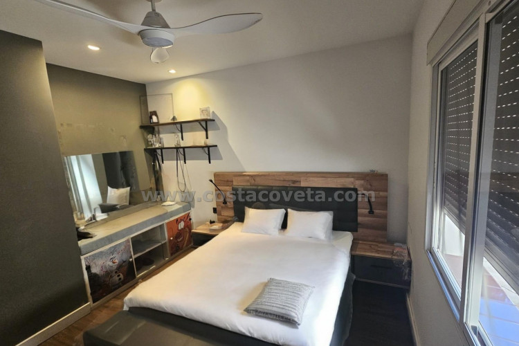 Chalet recently renovated with sea views