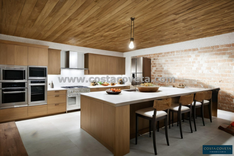 Detached villa with great potential after renovation.